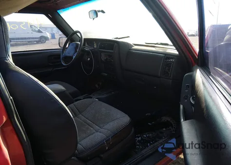 2001 Jeep Cherokee Sport z USA, uszkodzony, nr VIN 1J4FT47S81L535250